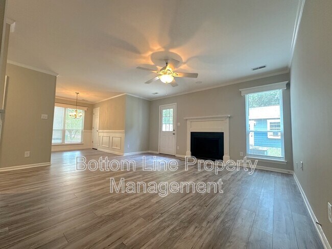 Foto del edificio - 11824 Larkridge Ct