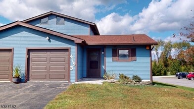Building Photo - 419 Lake Shore N