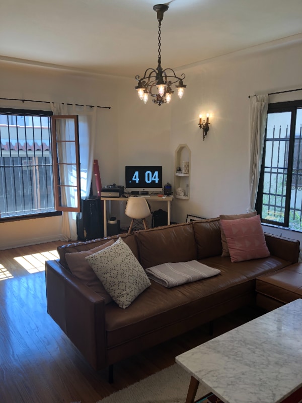 Foto del edificio - 655 S Dunsmuir Ave