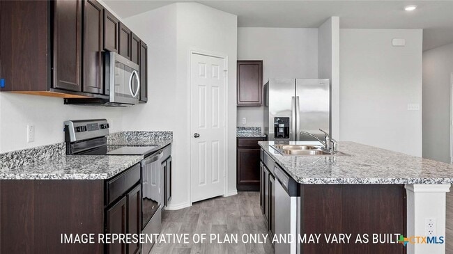 Foto del edificio - 2518 Clarkson Dr