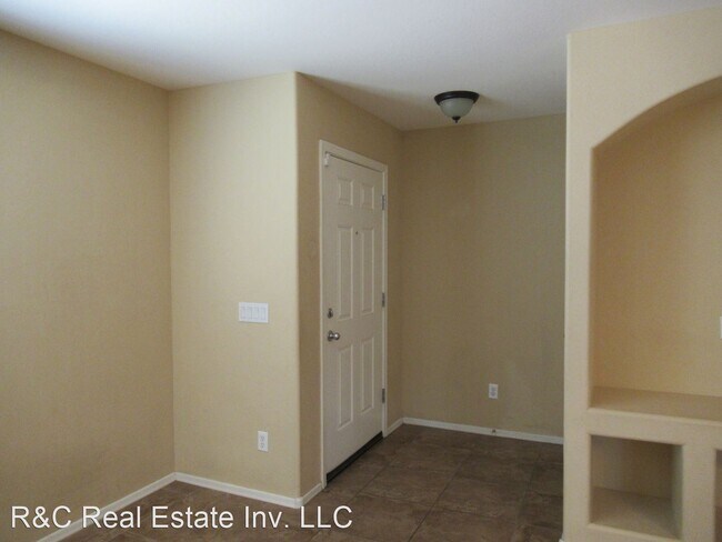 Foto del edificio - 3 br, 2.5 bath House - 349 S Aaron