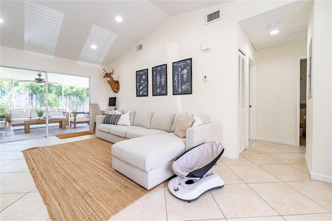 Foto del edificio - Cloud Lake Circle, Boca Raton, FL 33496 - ...