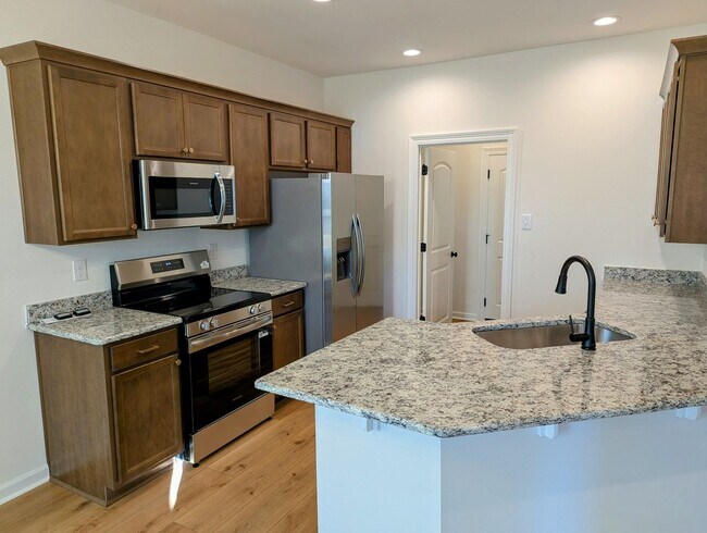 Foto del edificio - Welcome to Metairie Place!