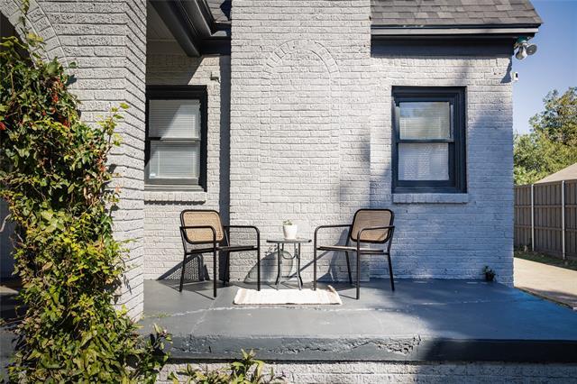 Foto del edificio - 5110 Denton Dr