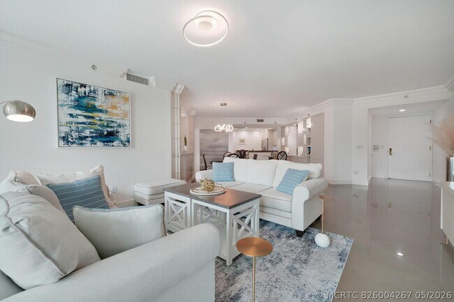 Foto del edificio - 550 SE Mizner Blvd