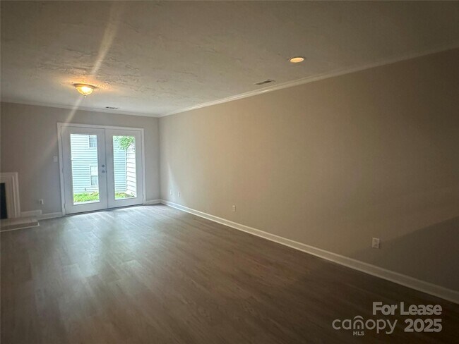 Foto del edificio - 2958 Iron Gate Ln