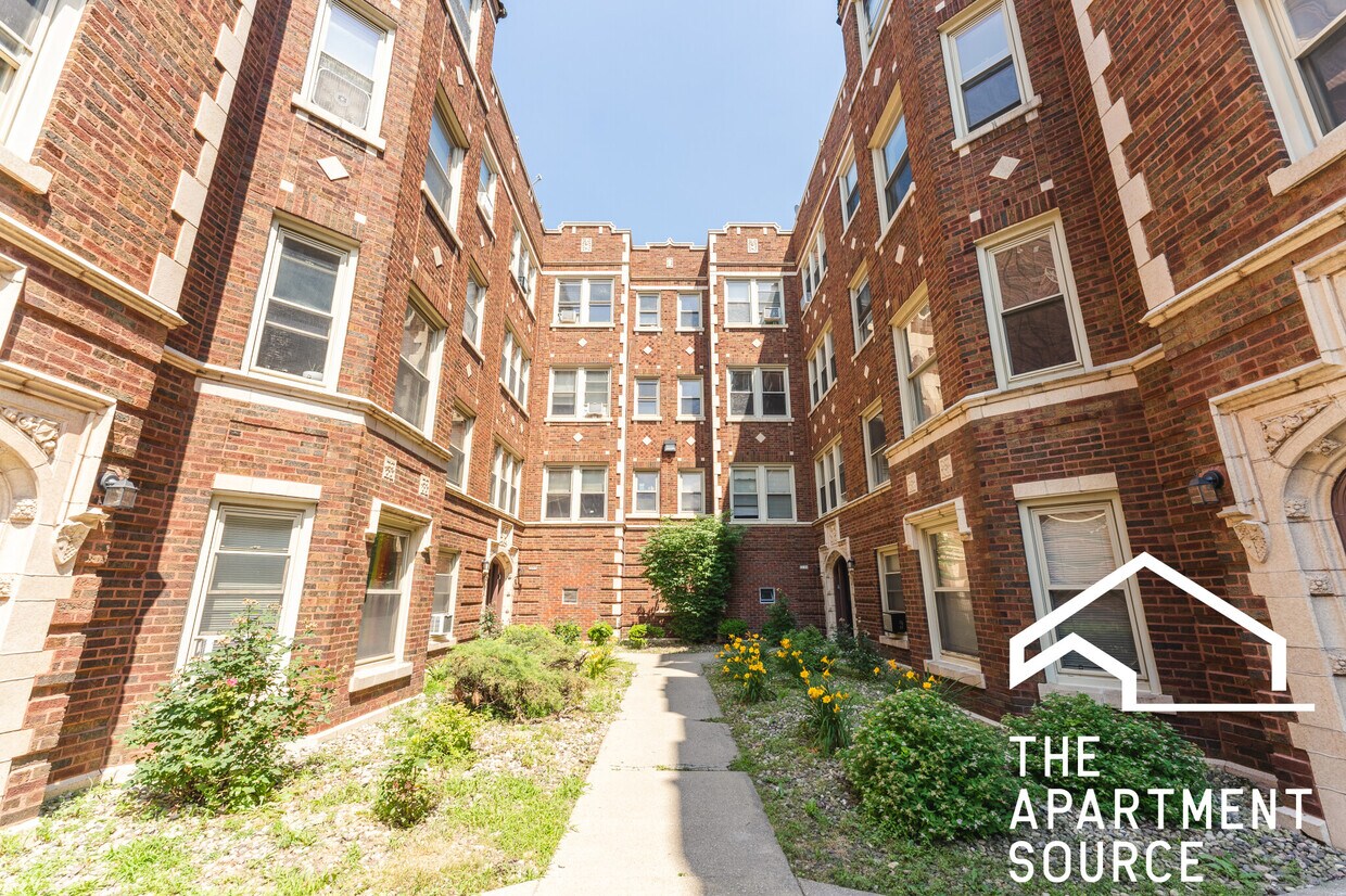 Primary Photo - 2107 Grove Ave