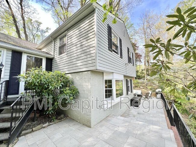 Building Photo - 909 Sligo Creek Pkwy