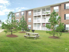 The Reserve at Jacksonville Commons Rentals - Jacksonville, NC ...