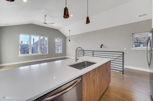 Foto del edificio - 1734 W Cullerton St