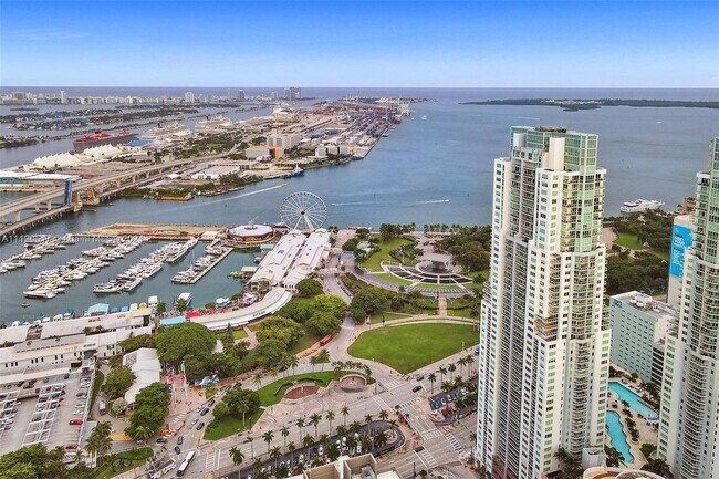 Foto del edificio - 244 Biscayne Blvd