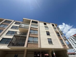 Building Photo - 6279 Sun Blvd