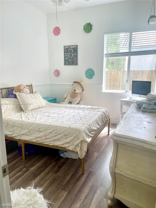 Foto del edificio - 4 br, 2 bath House - 2840 SE 5th Pl