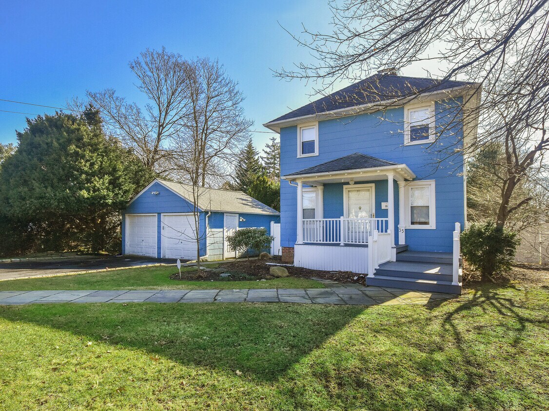Primary Photo - 35 Woolsey Ave