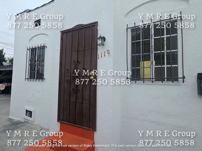 1117-1119 W. 58th Pl. - 1117-1119 W. 58th Pl. Apartment