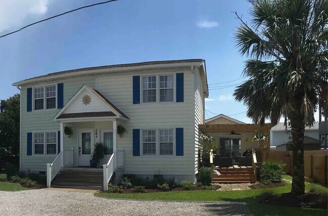 Building Photo - 204 W Bogue Sound Dr
