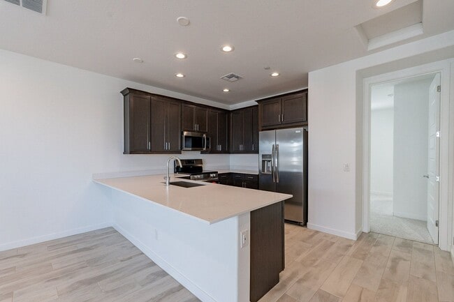 Building Photo - 2024 Luxury Townhome | 2-Car Garage, Quartz Kitchen & Resort Pool