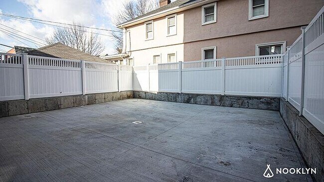 Building Photo - 3405 Farragut Rd