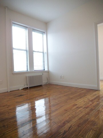 Building Photo - 64 MacDougal St