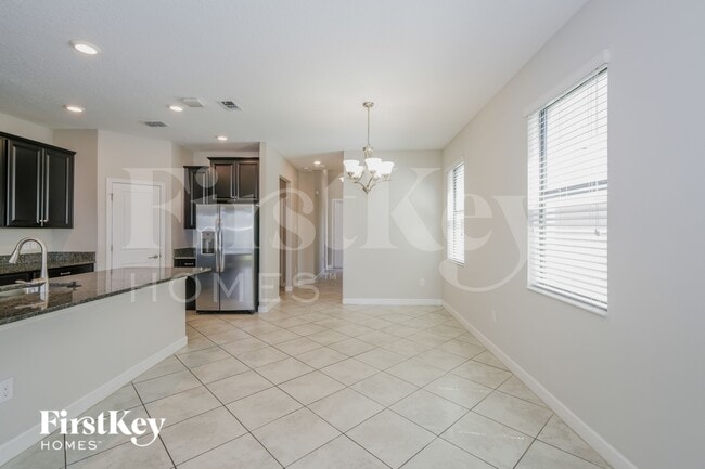 Building Photo - 9835 Ivory Dr