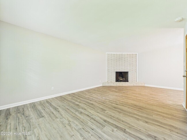 Building Photo - 6515 Pleasant Pines Dr