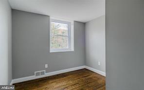 Foto del edificio - 6406 Loch Raven Blvd