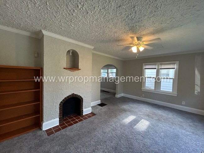 Foto del edificio - 2415 Georgetown Ave