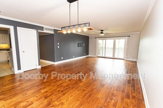 Foto del edificio - 568 River St