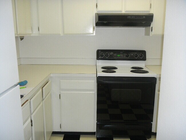 Foto del edificio - 2 Bedroom Condo in Southeast Eugene