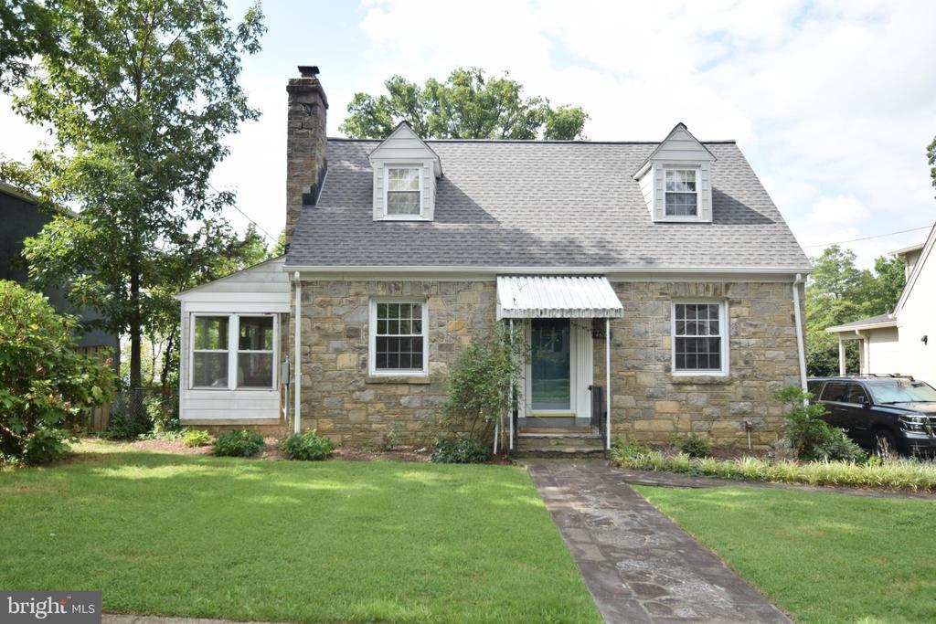 Building Photo - 4610 3rd St S