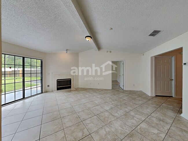 Building Photo - 9081 Prosperity Lake Dr