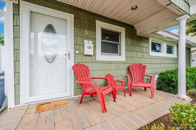 Foto del edificio - 5 Stonecutter Rd