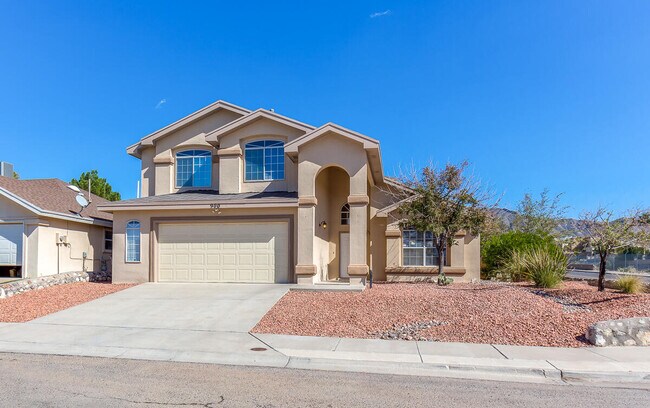 Building Photo - 900 Tecate Pl