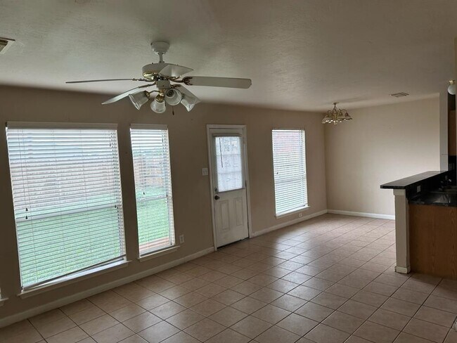 Building Photo - 7608 Goudin Dr