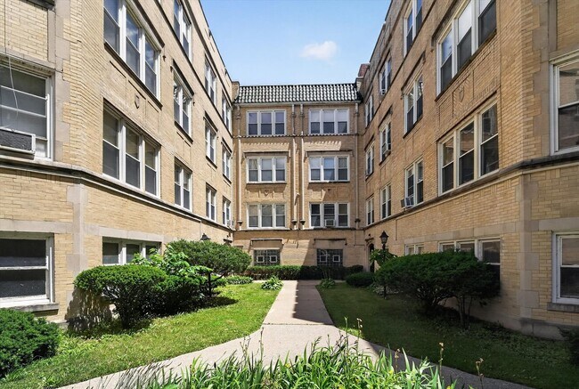Foto del edificio - 7019 S Merrill Ave
