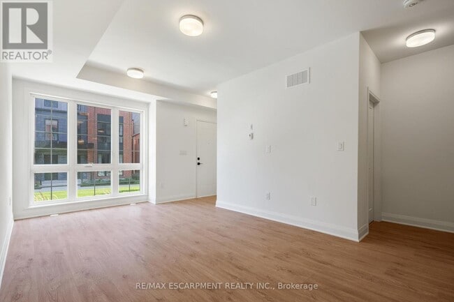 Building Photo - 30 Burleigh Mews