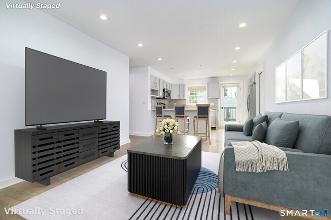 Foto del edificio - 34 Pine Hill Ave