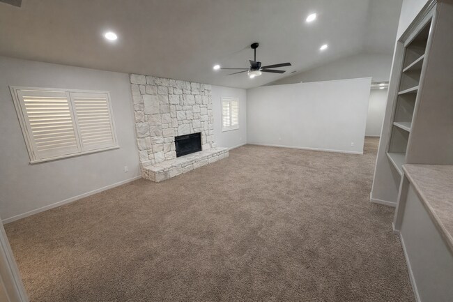 Foto del edificio - 18847 Arrowhead Dr