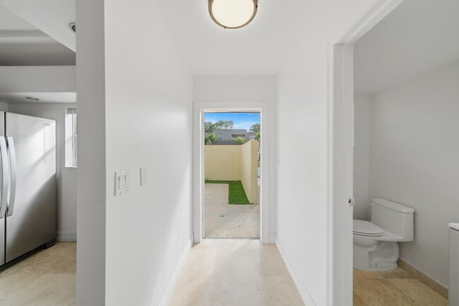 Building Photo - 8313 SW 137th Ave