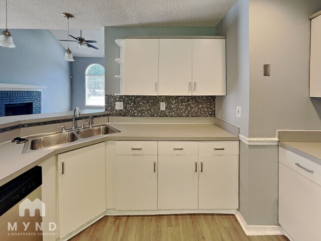Foto del edificio - 1234 Crystal Springs Trail