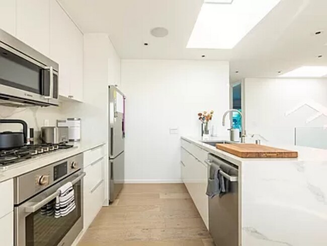 Foto del edificio - High end luxury mid century single family ...