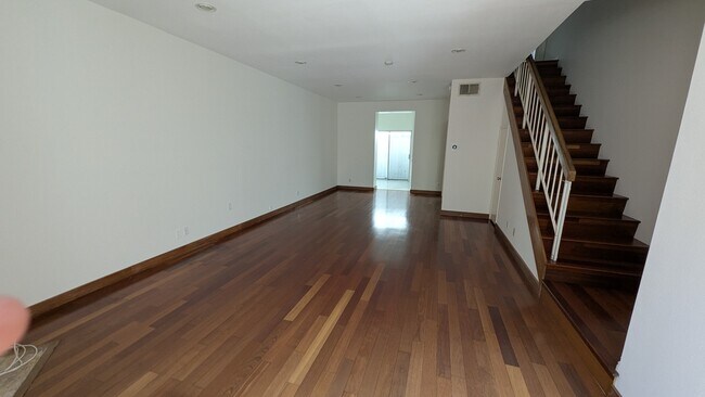Building Photo - 2405 34th St