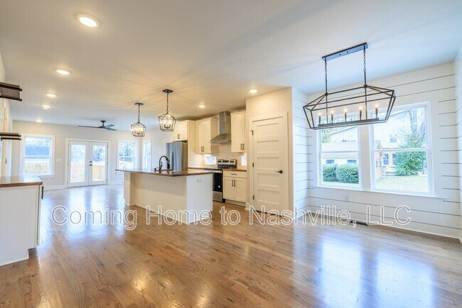 Foto del edificio - 1833 10th Ave N