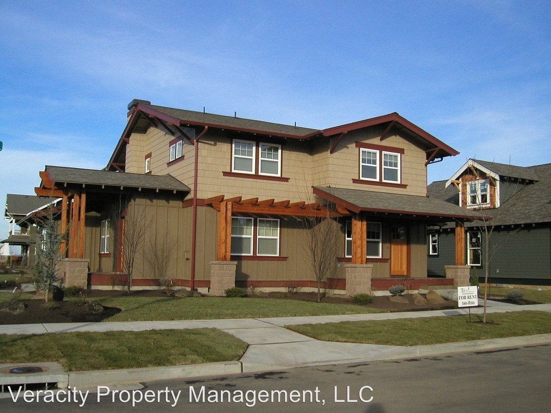 948 NW 17th St, Redmond, OR 97756 House Rental in Redmond, OR