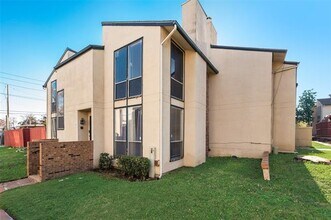 Building Photo - 7135 Fair Oaks Ave