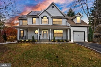 Building Photo - 3336 Jones Bridge Ct