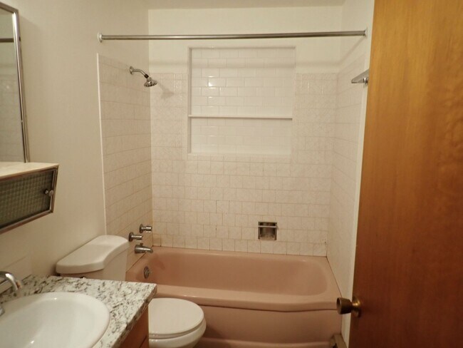 Foto del edificio - Charming 3 Bedroom Downtown Puyallup Home