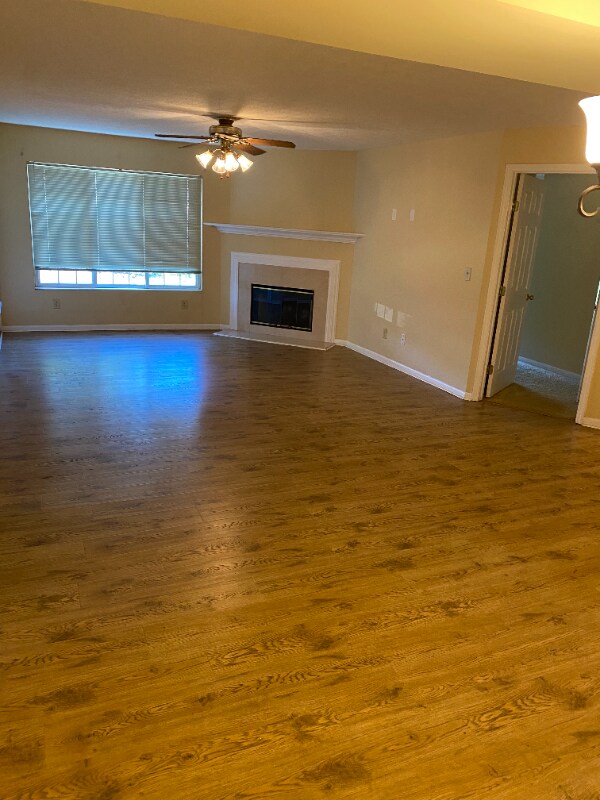 Foto del edificio - 4271 Defender Dr