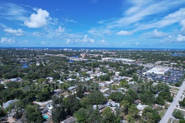 Building Photo - 2360 Riverwood Pines Dr