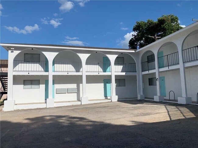 Foto del edificio - 2609 E Cesar Chavez St